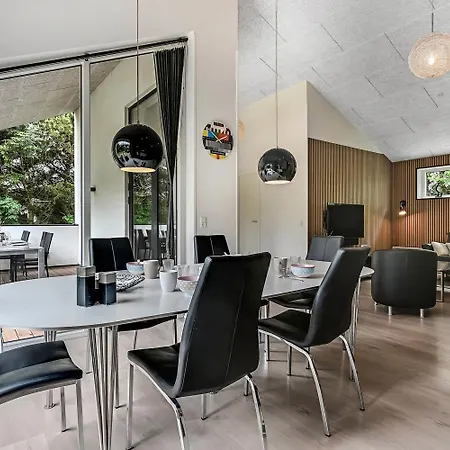 Flot, Rummeligt Med Aktivitetsrum Sj88 Feriehus *