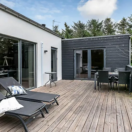 Flot, Rummeligt Med Aktivitetsrum Sj88 * Harboør