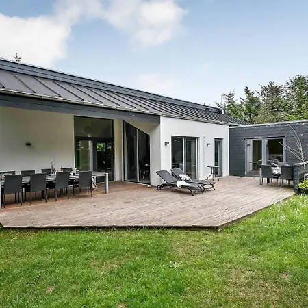 Flot, Rummeligt Med Aktivitetsrum Sj88 Prázdninový dům
